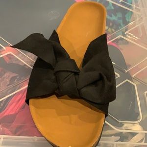 Slide Sandals with Bow